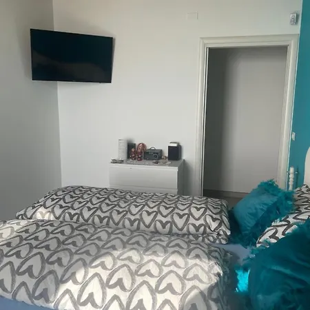 Sunshine Bed & Breakfast 3*